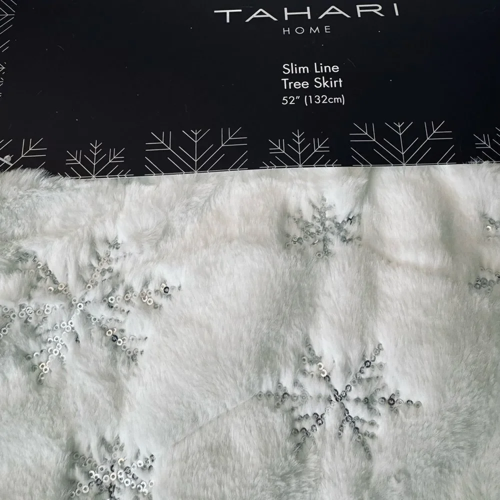 Tahari White Faux Fur Silver Sequin Holiday Christmas Tree Skirt